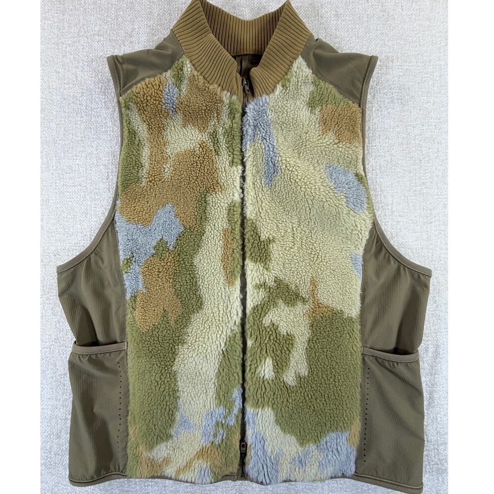Lululemon Women's Large Tan Lab Fleece Ripstop Full Zip Casual Running Vest